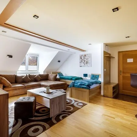 Zora Family Apartman