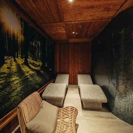 Zora Family Apartment