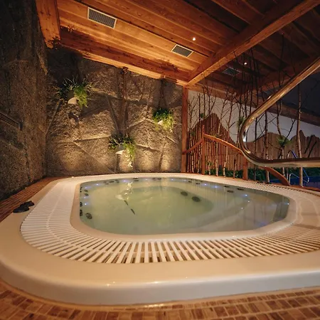 Zora Family Tátralomnic