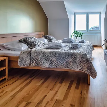 Apartamento Zora Family *